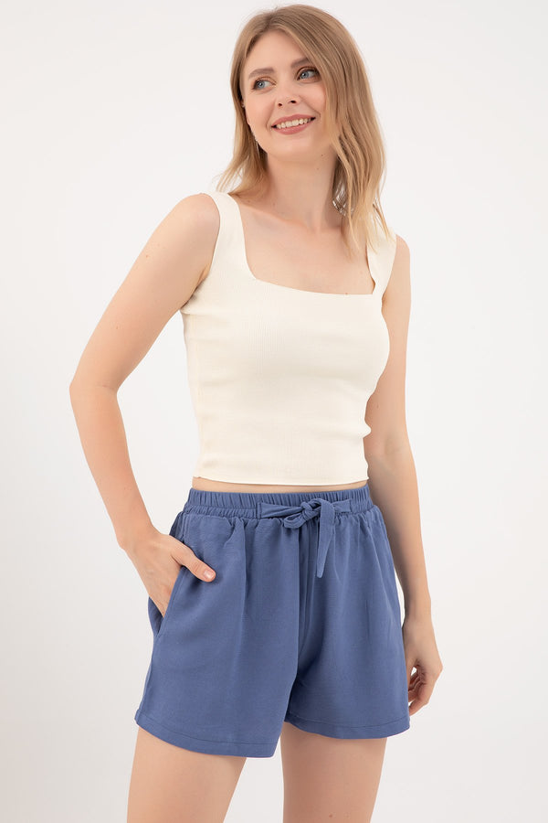 Women's Elastic Waist Pocket Shorts