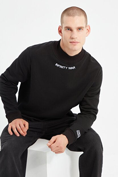 Men's Embroidered Black Regular Fit Sweatshirt