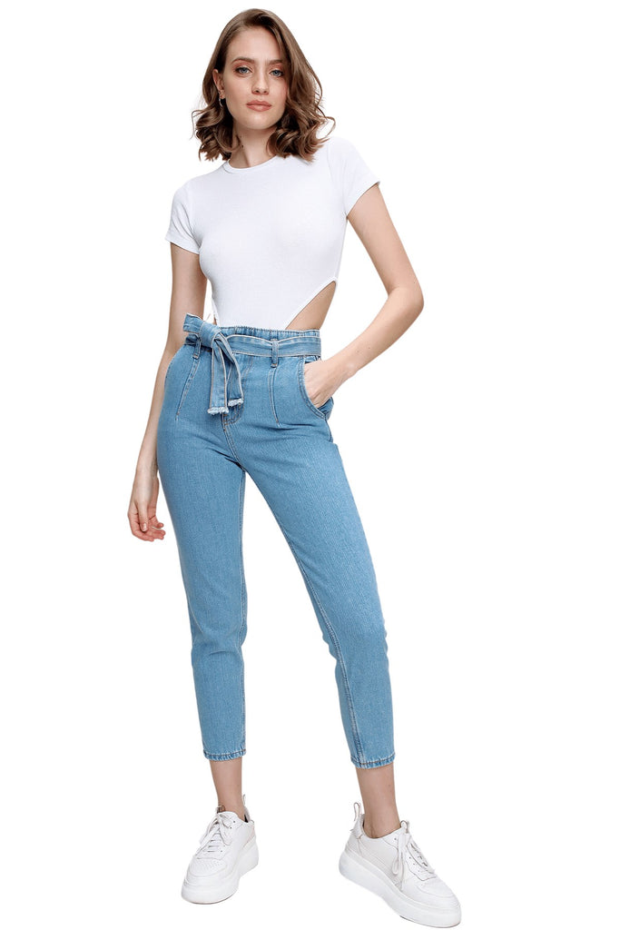 Women's Belted Light Blue Jeans