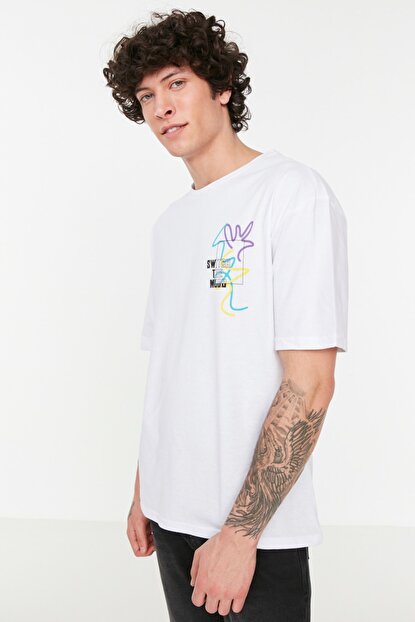 Men's Wide Cut Printed White T-shirt