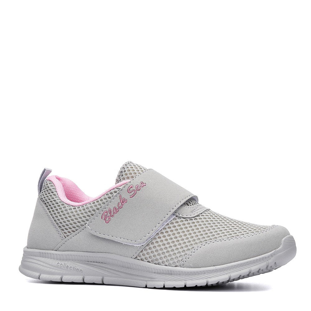 Women's White Casual Comfort Sneakers