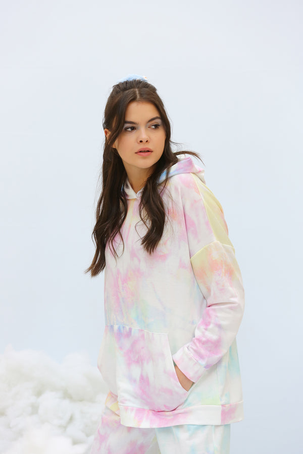 Women's Batik Pattern Outfit - 2 Pieces