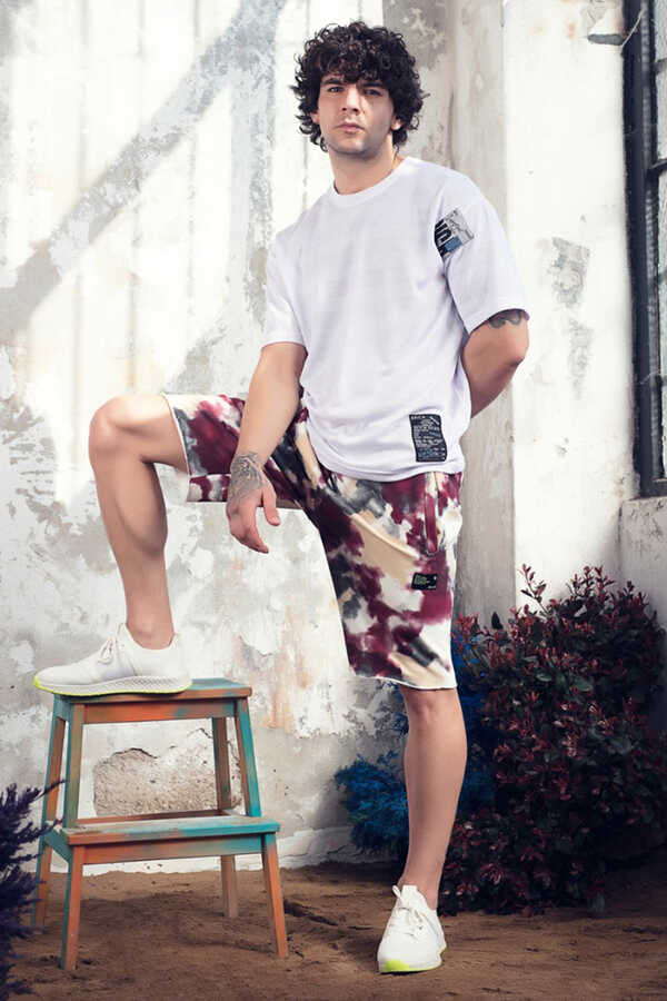 Men's Batik Pattern White Shorts