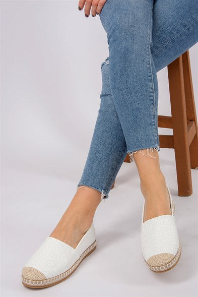 Women's White Casual Shoes