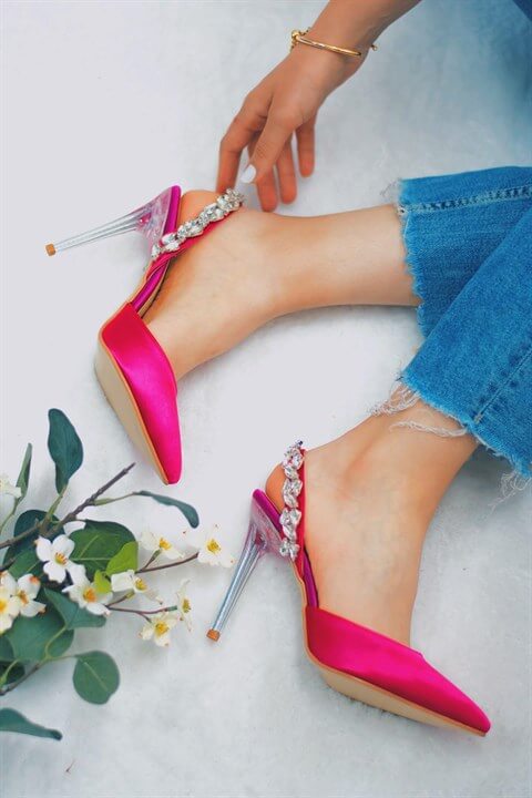 Women's Fuchsia Satin Heeled Shoes