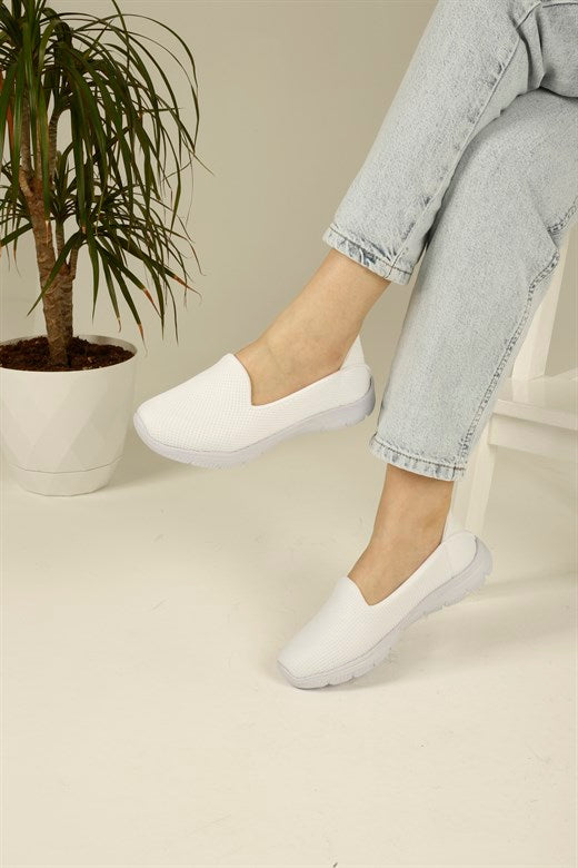 Women's White Sport Shoes