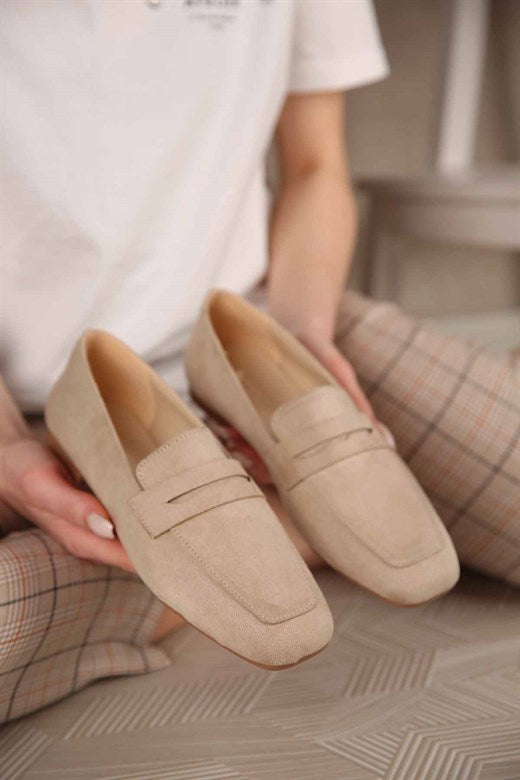 Women's Tan Suede Loafer Shoes