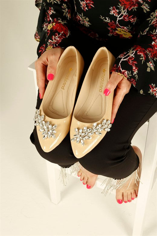 Women's Gemmed Beige Flat Shoes