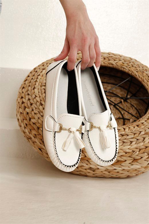 Women's Fringe White Flat Shoes