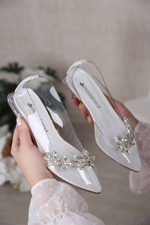 Women's Gemmed White Patent Leather Heeled Shoes