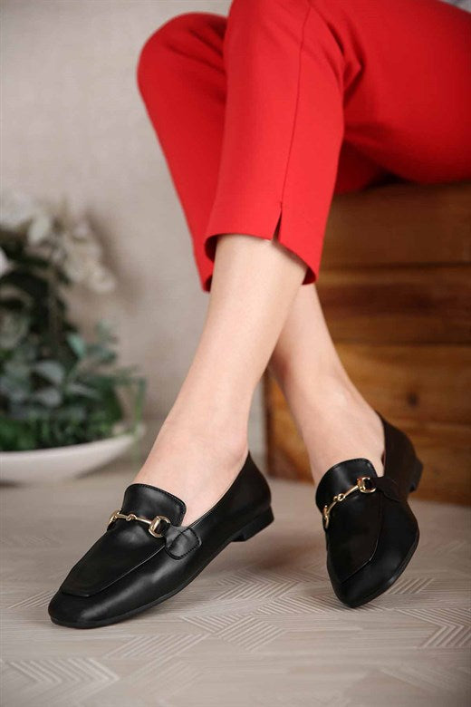 Women's Black Leather Flat Shoes