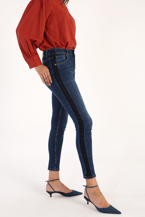 Women's Pocket Blue Jeans