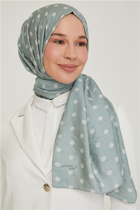 Women's Polka-Dot Trendy Shawl