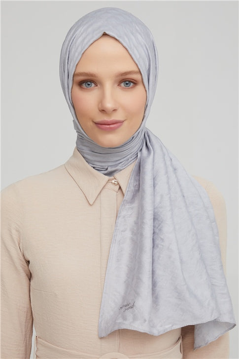 Women's Trendy Featherlight Shawl