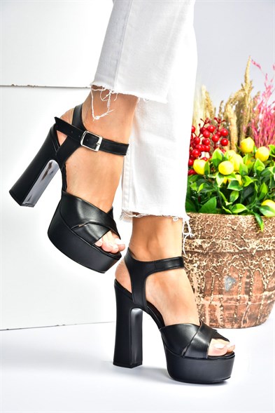 Women's Black Leather Heeled Shoes