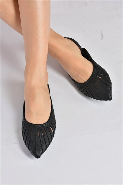 Women's Black Flat Shoes
