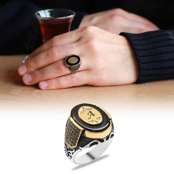 Men's Black Onyx Gemmed 925 Carat Silver Ring