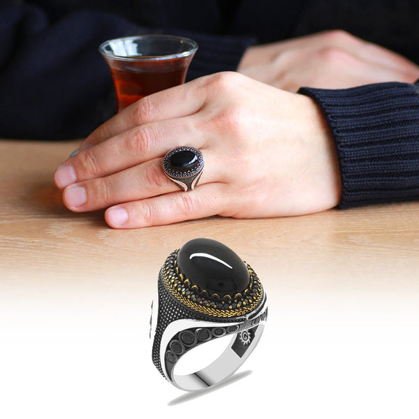 Men's Black Onyx Gemmed 925 Carat Silver Ring