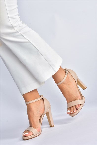 Women's Tan Heeled Shoes